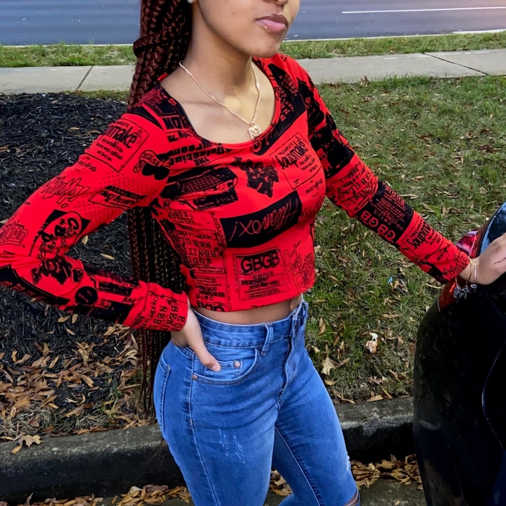 Comic crop top